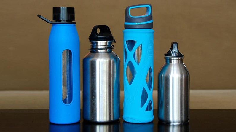 How to Carry Water With You in an Emergency