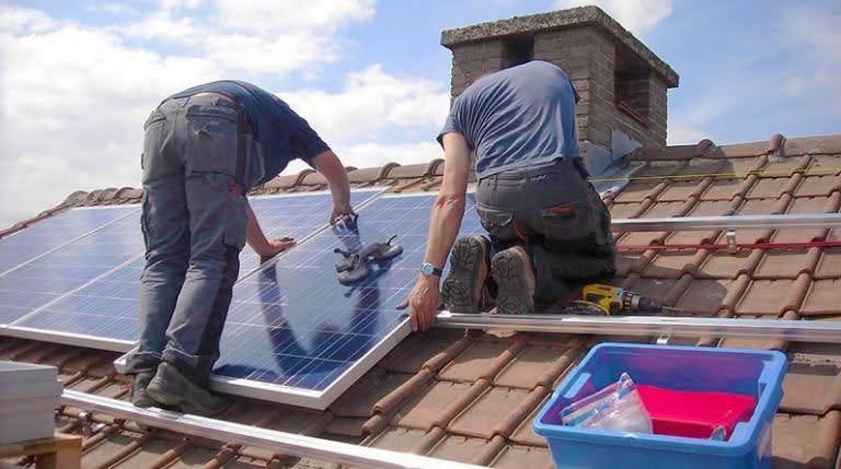 How to Build Your Own Solar Power Source